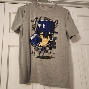Youth large Under Armour tshirt